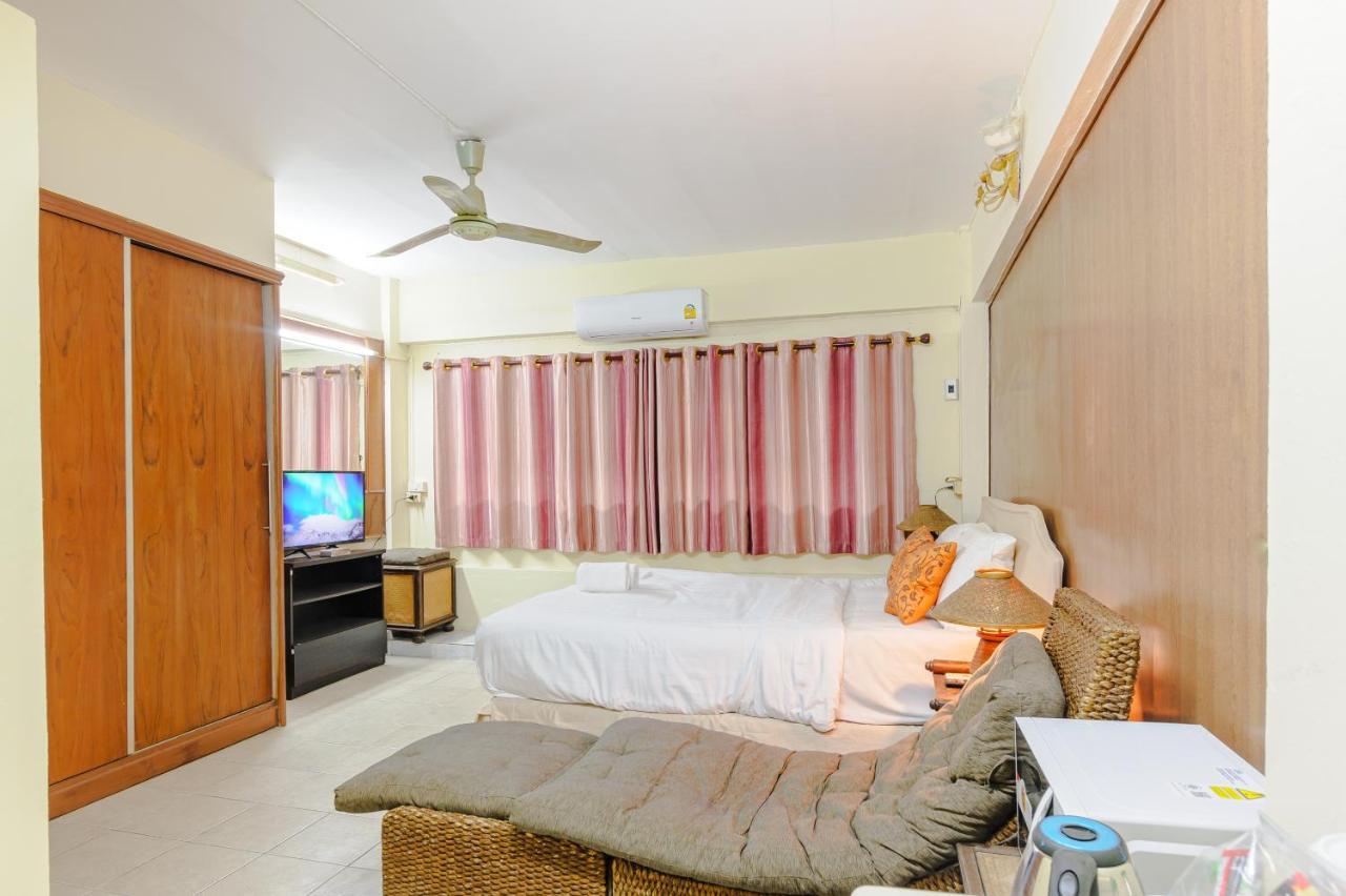 High5 Guesthouse Pattaya Εξωτερικό φωτογραφία