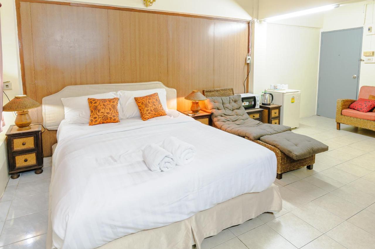 High5 Guesthouse Pattaya Εξωτερικό φωτογραφία