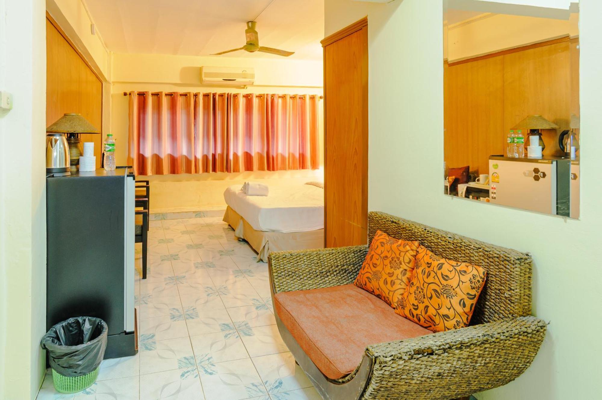 High5 Guesthouse Pattaya Εξωτερικό φωτογραφία